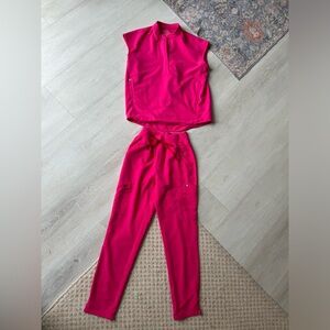 SHOCKING pink FIGS scrub set XS